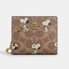Coach X Peanuts Snoopy Snap Wallet CBN32