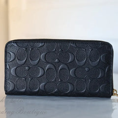Coach Accordion Zip Wallet in Signature Leather (Black)