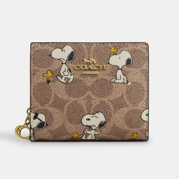 Coach X Peanuts Snoopy Snap Wallet CBN32