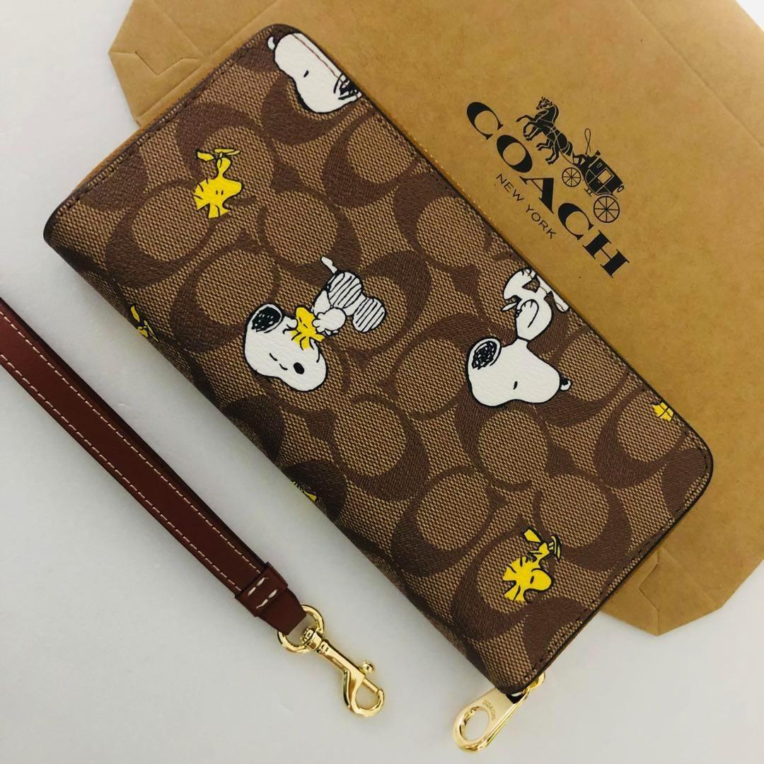 Coach X Peanuts Snoopy Woodstock Zip Wallet CE705