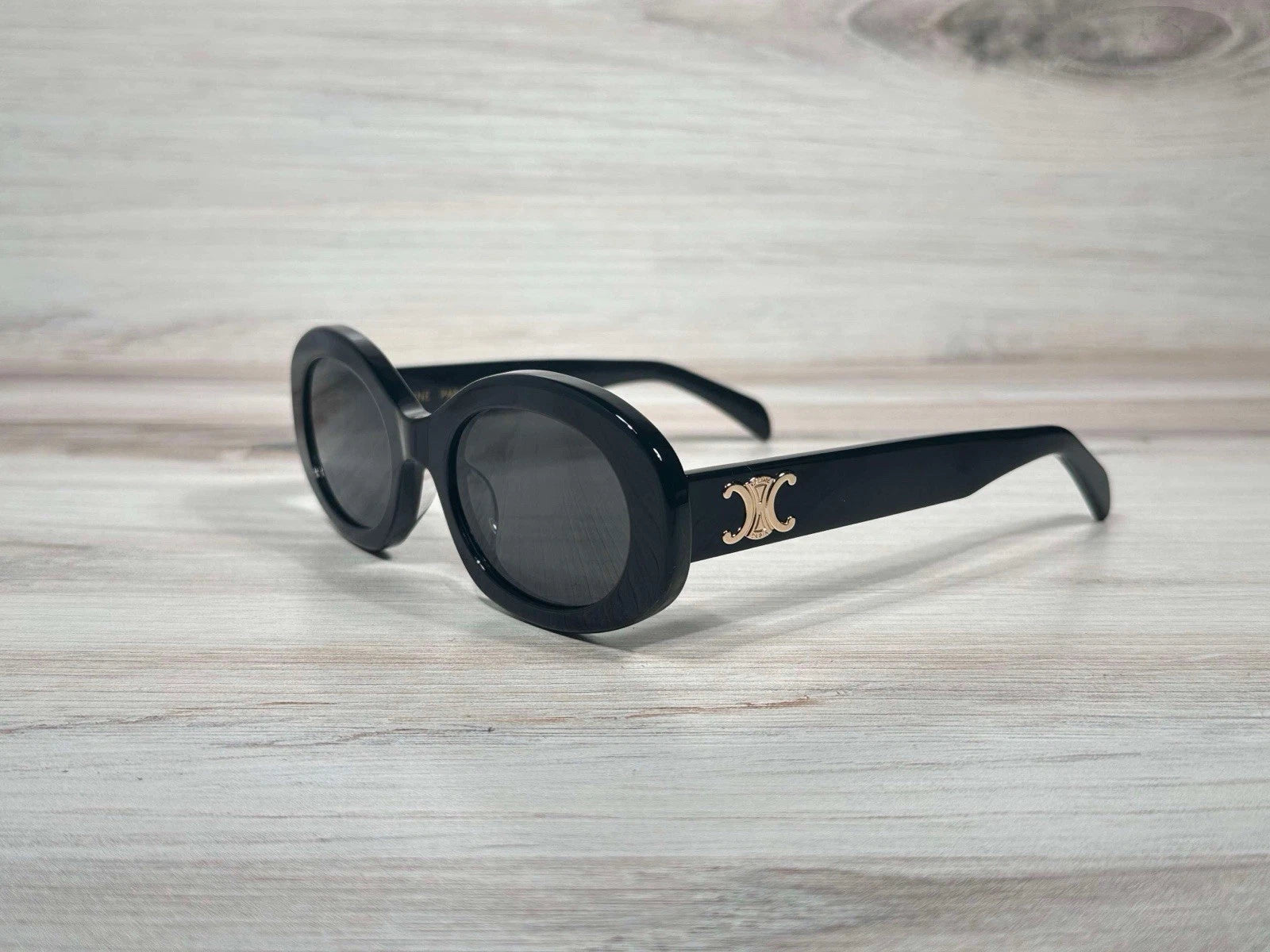 CELINE Triomphe Oval Sunglasses CL40194U Shiny Black – Essence Enclave